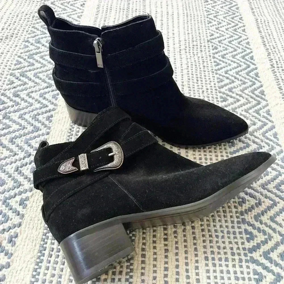 Marc Fisher Black Yandi Bootie - Picture 2 of 7